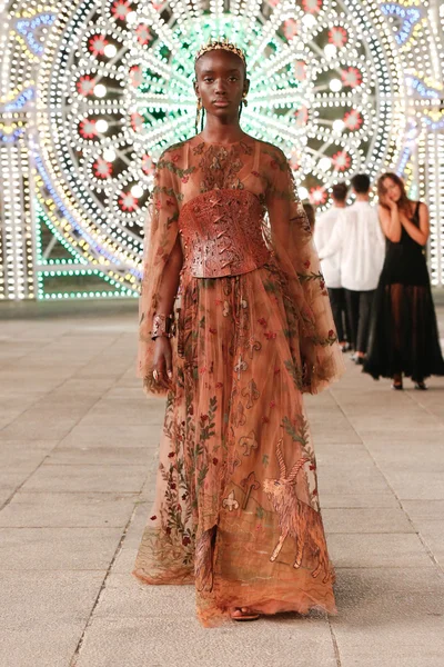 Look 90